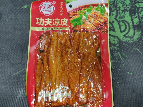 港铧牌功夫凉皮辣条180g 重庆风味麻辣素食调味面制品